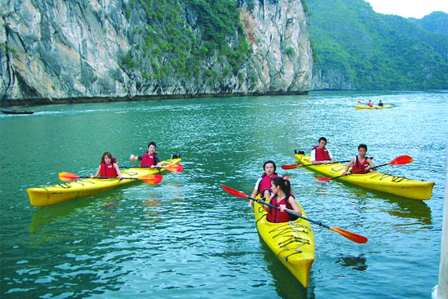 Lan Ha bay – Kayaking – Cycling – Viet Hai village